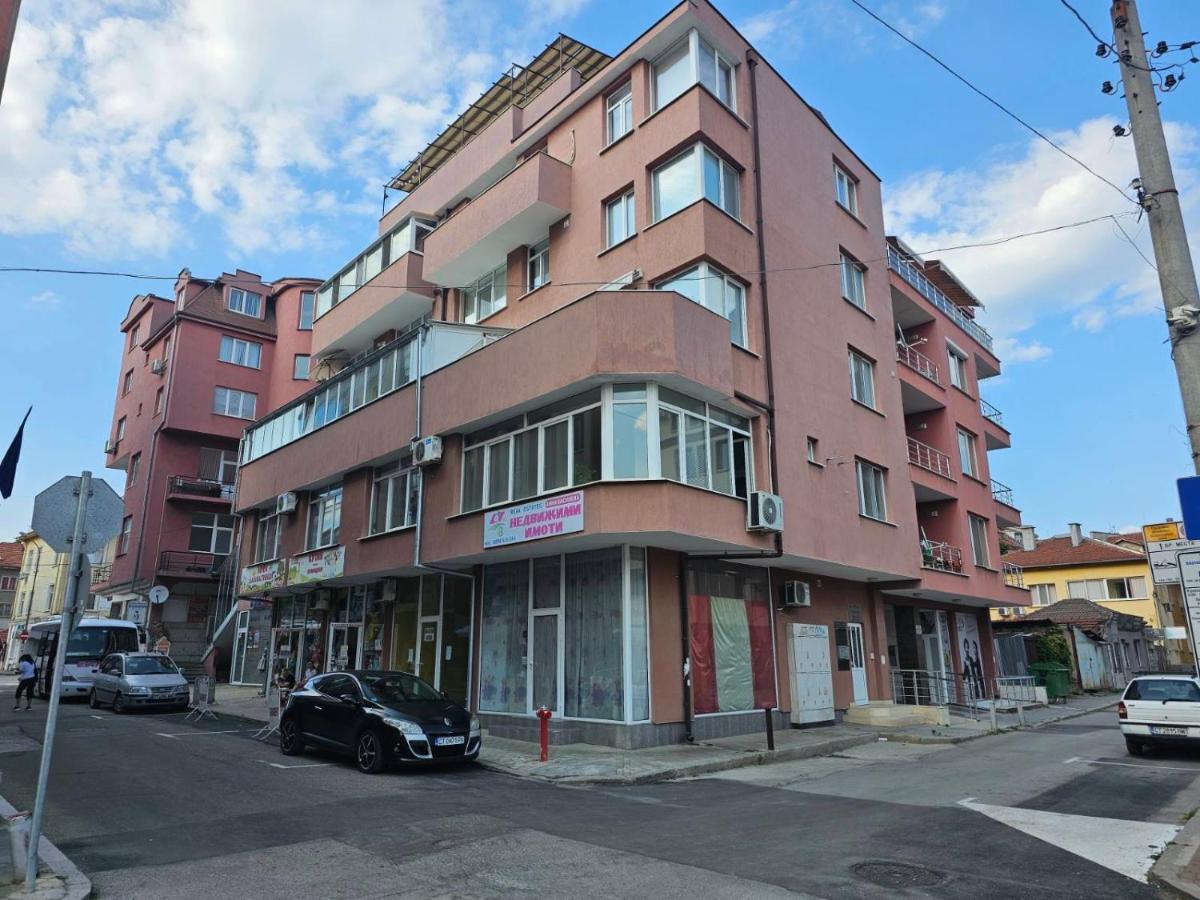 Studio Mirage Kazanlak Kültér fotó